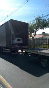 CAMINHAO-COM-FUNDO-TIPO-BAU-2-169x300